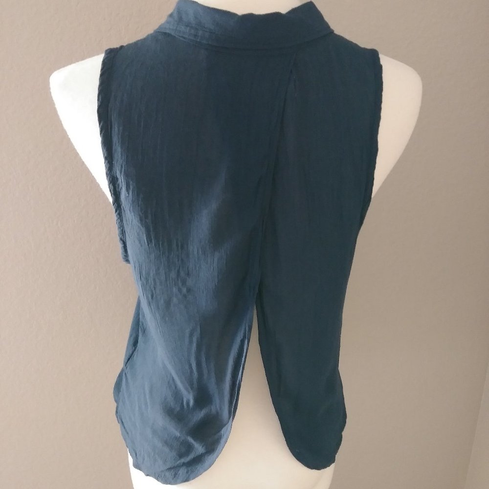 Abercrombie & Fitch Navy Split Open Back Rhinestone Button Down Summer Top